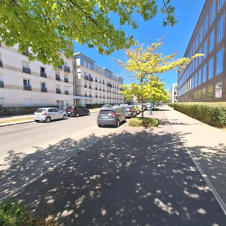 Alpha - Non-smoking - 3min By Train To Or 30min Walk - 5min Walk To 